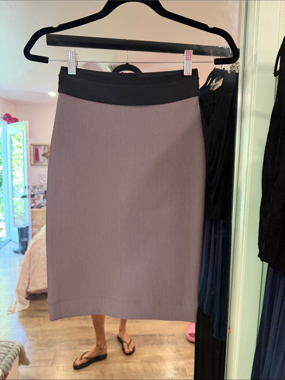 BCBGMaxAzria grey Ribbed Pencil Skirt with Black Waistband